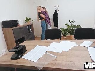 VIP4K. Beautiful blond with natural breasts came to get a job and to screw on a tabletop