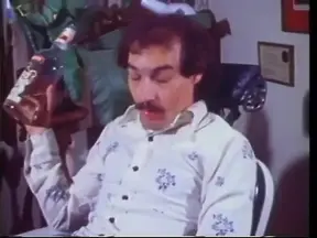 Retro slut queen gets a hot blowjob