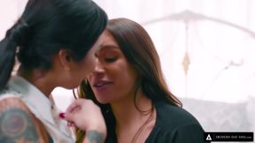 Avery Black & April Olsen Get Caught Scissoring In Open House!