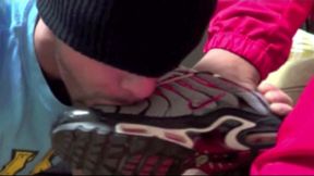 submissed to sneakers of kader