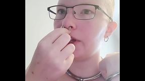 An update on how the nose piercing stretching is going, very frustrated ?