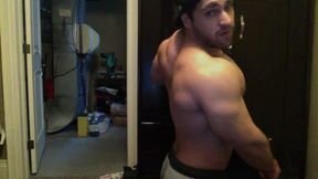 Big American Stud Flexing Show