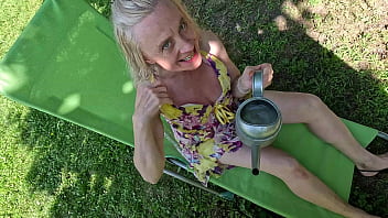 special toy I spoil my prolapse pussy on a hot summer day