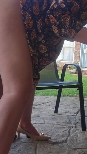 Fucking my neighbours wife outdoor   Clip 1