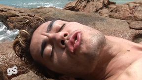 Amateur lating guys fucking their asses on the beach