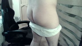 Hot Camboy Teases and Does Squats