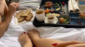 Holiday under the Goddess' feet