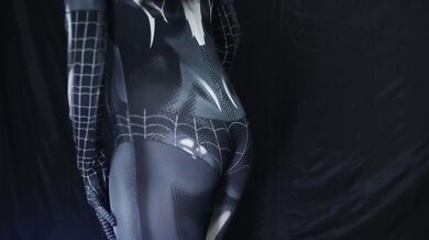 CEWEK INDONESIA COSPLAY SPIDERMAN DI ENTOT SAMPAI CROT DI MEMEK - BOKEP INDO TERBARU