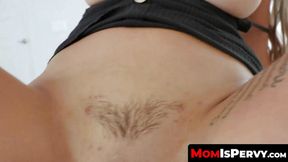 Tattooed MILF Alexis Zara's hole filled with cum