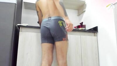 Amateur gay bloke is filming his performance inside the kitchen