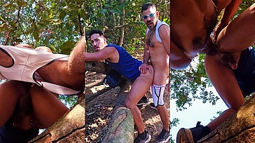 PUTO DEVASSO COLETANDO PORRA DE VÁRIOS MACHOS NA TRILHA DE SÃO PAULO