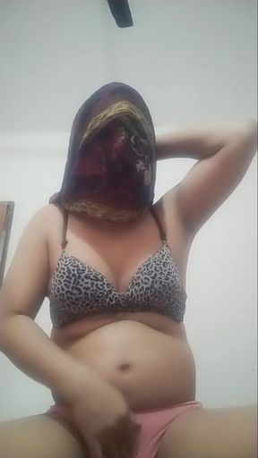 Tight pussy indian bhabi masturbation video