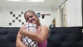 paty bumbum fode o travesseiro !!!! hifefilia
