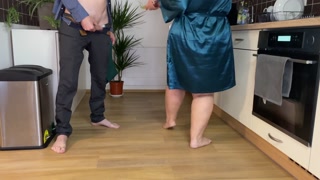 Fat horse - mother in law entertains son in law with pissing