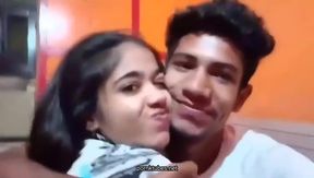 Bangladeshi student taar virgin gudh fatanor porn video taar South Indian boyfriend er shaathe