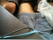 Jean-benjamin aimes fait du bien avec un sac plastique