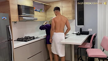 coqueteá_ndole a mi hermanastro - hermanastra petite le da una buena follada a su hermanastro