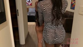 Catch Naughty Neighbors Sucking Each Other Inside the Elevator