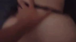 Je baise une grosse salope après avoir déchiré son collant