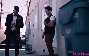 Hunk gays Lucas Leon and Vince Parker trade passioanate anal sex