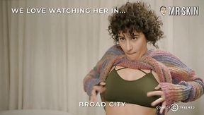 You gonna see some funny and hot nude scenes with Ilana Glazer