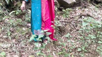 Nepali girl gets fucked outdoors in public doggy style