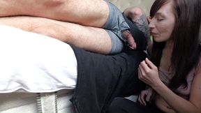Sneaky Step daughter finds her way to Step dads Dick - LOOKS YUM YUM