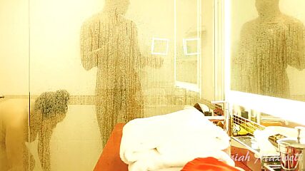 Slutty Wife Sneaks BBC for Shower Bang