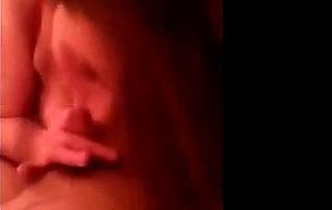 Sakso Cekerek Bosaltip Dolleri Yutuyor