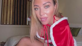 Mrs. Claus Jingle Bells & Balls 4K