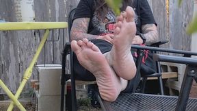 Outdoor soles and smoke sesh