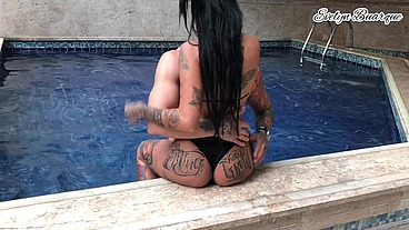 Mudei de condomínio e fui recebida com leitinho na buceta * Bruno HOt *