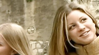 Lea De Mae è una troia assetata di sperma