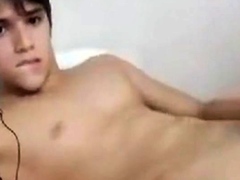 18 y Handsome LatinoTwink  Jerking on cam