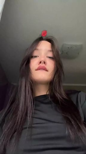 LillyCrei video