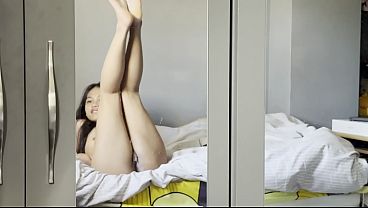 I'_ll fuck my hairbrush! Emma P 18yo thai teen