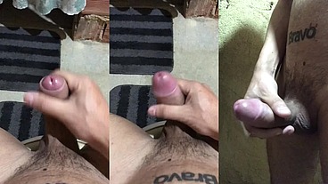 Me masturbando até gozar no banheiro de casa