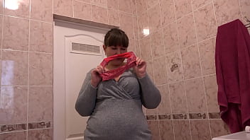Girlfriend&#039_s panties aroused a mature bbw. Homemade unusual fetish masturbation and panty sniffing. Amateur from chubby milf and close-up.