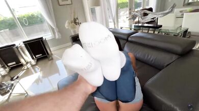 Kelsi Monroe PAWG bigass gets folded by her favorite big dick