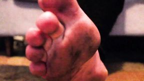 Lick my dirty feet