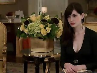 Anne Hathaway - The Devil Wears Prada