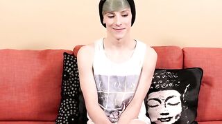 Teenage Makeup Artist's Masturbation Adventure - Adult Toy Exploration
