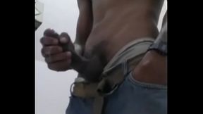 Bronha e gozada no trabalho