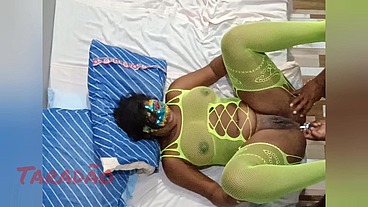 Preta do rabo guloso indo poy