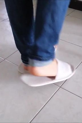 Foot Worship During Houseworks