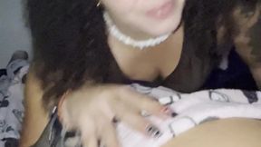 Metiendo EL DEDO en mi coño después de un RICO masaje