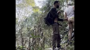 comi o carinha no mato