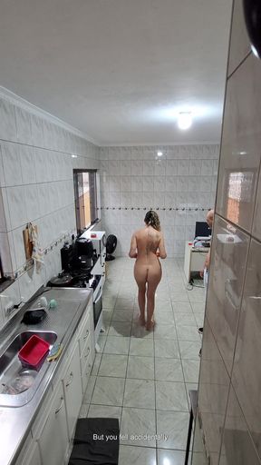 Maid Takes off Her Clothes and Accepts a Facial for Extra