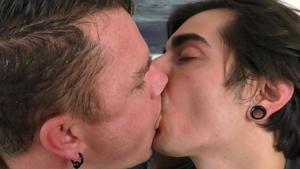 ManPuppy.com - Gay Leo Blue kissing each other