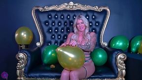 Lolly Learns She LOVES Balloon Popping! 4K